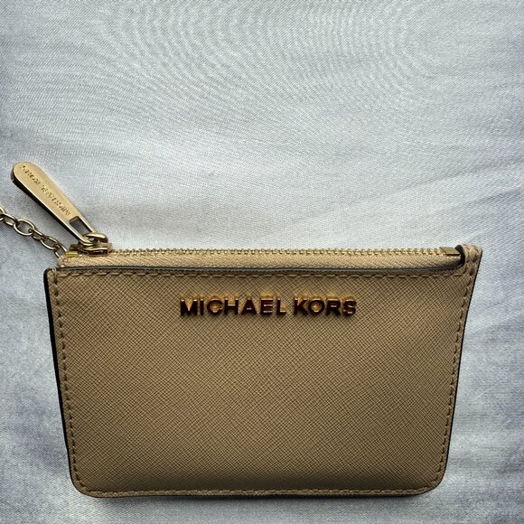 Michael Kors Small Wallet - Picture 3 of 7